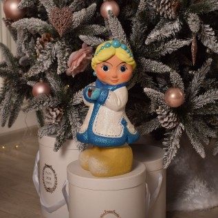 Фигура "Снегурочка Наташа в голубом"